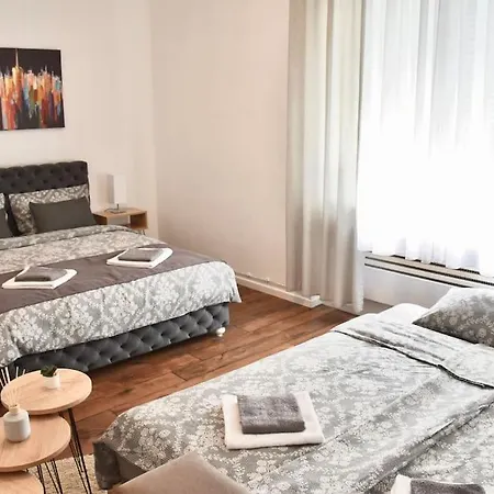 In With Small Parking Space Apartment Belgrad