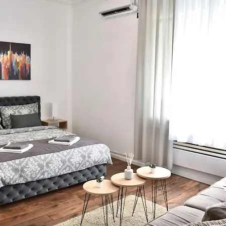 In With Small Parking Space *