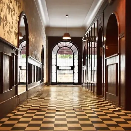 Lejlighed In With Small Parking Space *