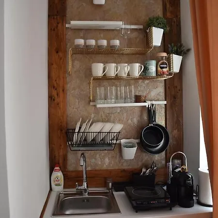 In With Small Parking Space Apartment *