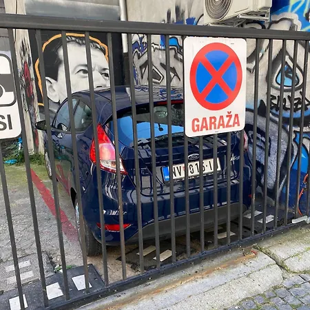 In With Small Parking Space Apartment Belgrad